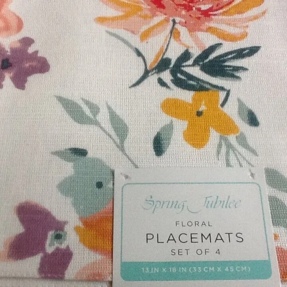 brand new Set of 4 Spring Jubilee Abstract Floral Fabric 13x18 inch Placemats